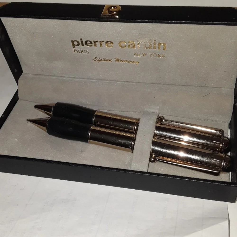 VINTAGE RARE PIERRE CARDIN SILVER GOLD PEN & PENCIL SET IN CASE